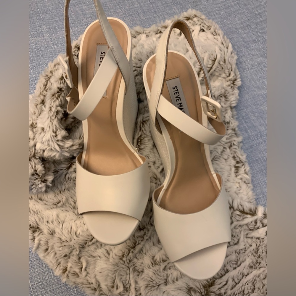 Steve Madden Citrus platform wedge strap sandals white preowned EUC - Picture 3 of 11